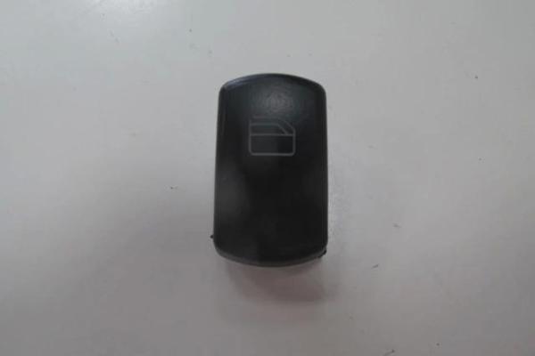 Mercedes Sprinter- 2013-2018  Ön/Arka Cam Düğme Butonu Sağ (Oem No:A9065451913P1) - Image 1
