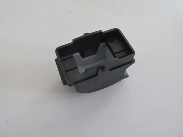 Fıat Palıo- 05/13; Ön/Arka Cam Düğme Butonu Sağ/Sol Adet (Oem No: 1803-1955) - Image 1