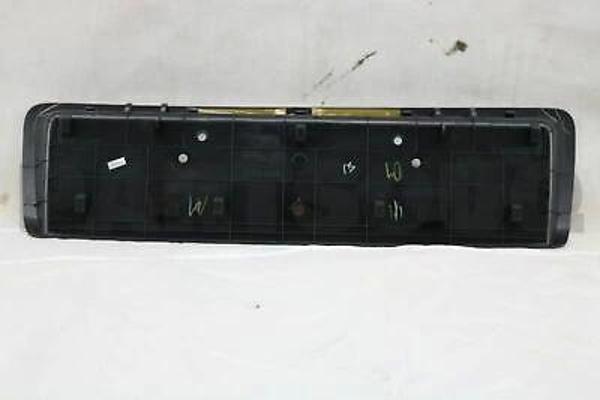 Plaka Bakaliti Bagaj Kapak Hılux 06-15 (Oem No: 52179-0K010) - Image 1