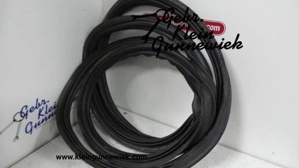 Bagaj Kapak Fıtılı Vw Kodıaq Bm 17- (Oem No: 565827705A) - Image 1
