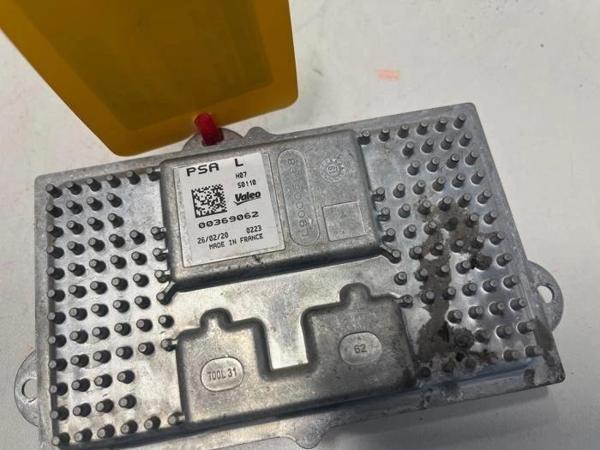 Xenon Far Beynı (Sol) Ledlı Psa 3008 / 5008 B.M 2016- (Oem No: 1674018380) - Image 1