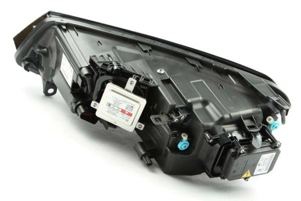 Far Sağ Vw Touareg Bm 10-15 (Oem No: 7P1941034) - Image 1