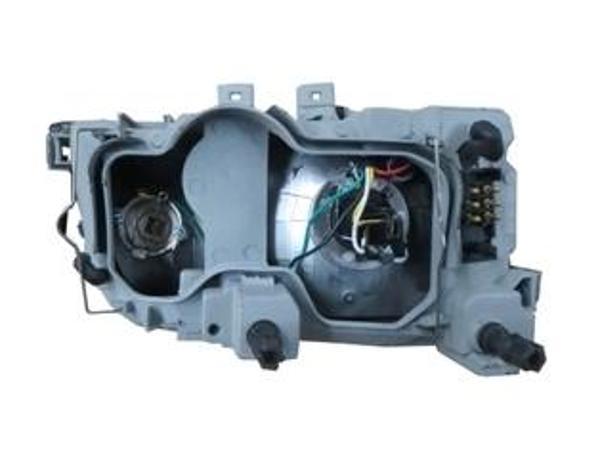 Mercedes C Class- W202- 93/99; Far Lambası Sol 6İnli (H1/H1/H3) (Famella) (Oem No: 2028201761) - Image 1