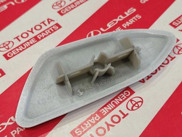 Su Fıskiye Kapağı Rav4 10-12 Sağ None (Oem No: 8504442150) - Image 1