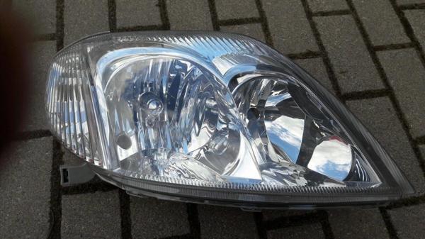 Far Corolla 2002-2006 Sedan Elektrikli Sağ (Oem No:8113002180) - Image 1