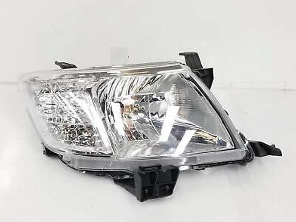 Far Hılux 12-14 Motorlu Sağ (Oem No: 81110-0K440) - Image 1