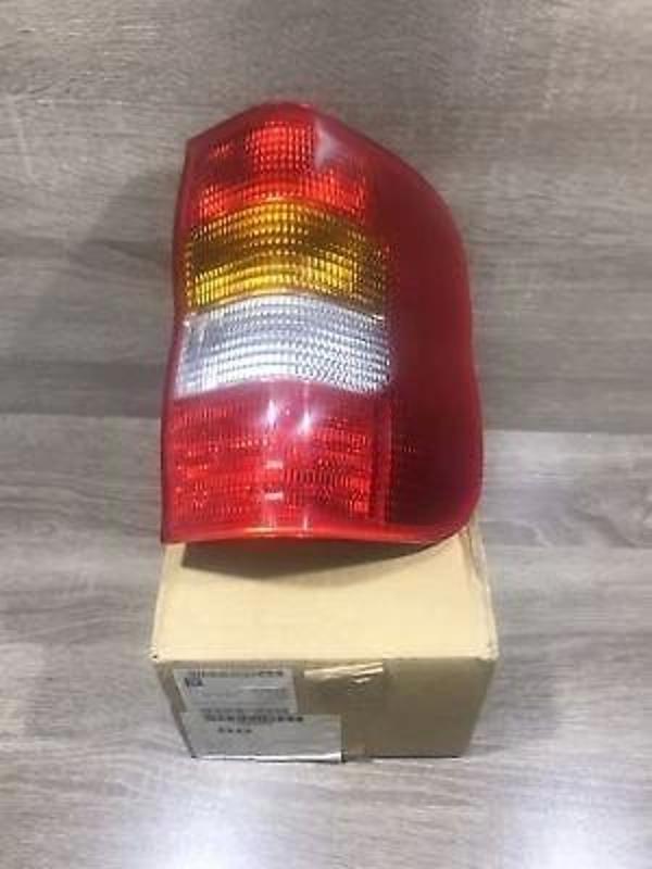 Stop Lambası Combo B 93-00 Sağ (Oem No: 1223531) - Image 1