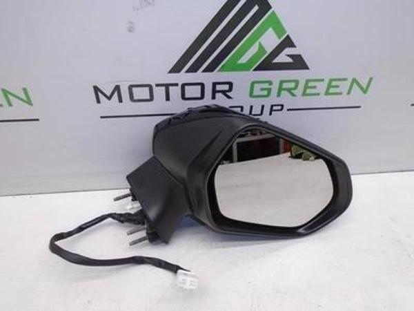 Toyota Corolla Auris D5 Elektrikli Katlanır Ayna  2019 Sonrası  Sinyalli Astarlı 8 Pın Sağ (Oem No:8 - Image 1