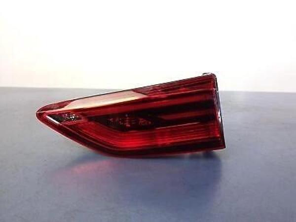 Stop Lambası Sağ İç  Vw Golf8 Bm 20- (Oem No: 5H0945094) - Image 1