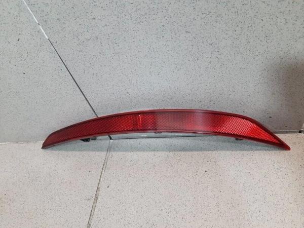Tampon Reflektörü Arka Sağ Vw Rapıd Bm 13- (Oem No: 60U945106) - Image 1