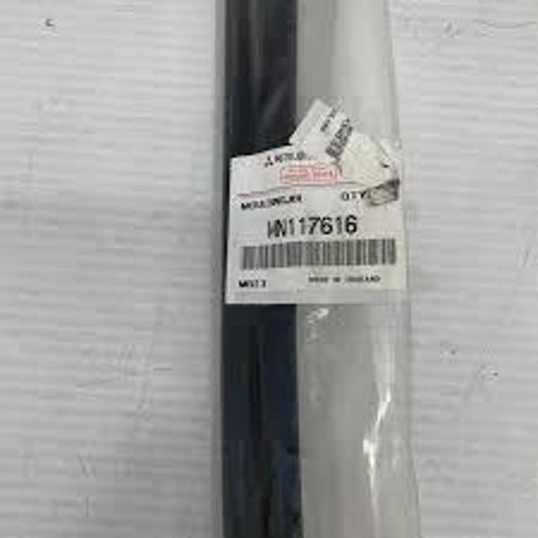 Cam Sıyırıcı L200 07-13 Arka Sağ (Oem No: Mn117616) - Image 1