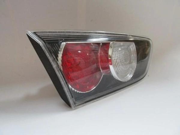 Mıtsubıshı Lancer- 11/16; İç Stop Lambası Sol Kırmızı/Beyaz (Siyah) (Casp) (Oem No: 8337A083) - Image 1