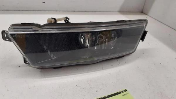 Sıs Farı Sol Vw Rapıd Bm 12- (Oem No: 5Ja941699A) - Image 1
