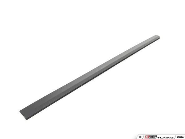 Bant Kapı Passat 2006-2009 Ön Sağ Alt (Oem No:3C0854940A) - Image 1