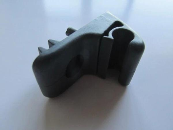 Fıat Sıena- 97/02; Güneşlik Ayağı Koyu Gri Sağ/Sol (Adet) (Oem No: 713812631) - Image 1