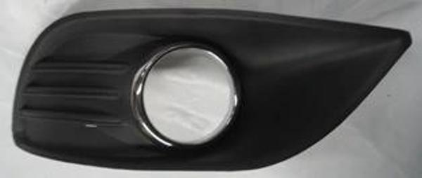 Ford Focus- Sd/Hb-  2008 2011  Sis Lamba Kapağı Sağ Sis Delikli Siyah (Sis Yuvası Nikelajlı) (Tw) (O - Image 1