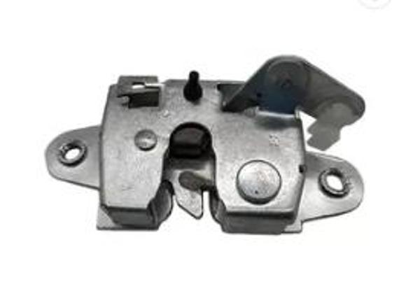 Kilit Bagaj Kapak Hilux 15 Revo Sağ None (Oem No: 65780-0K010) - Image 1