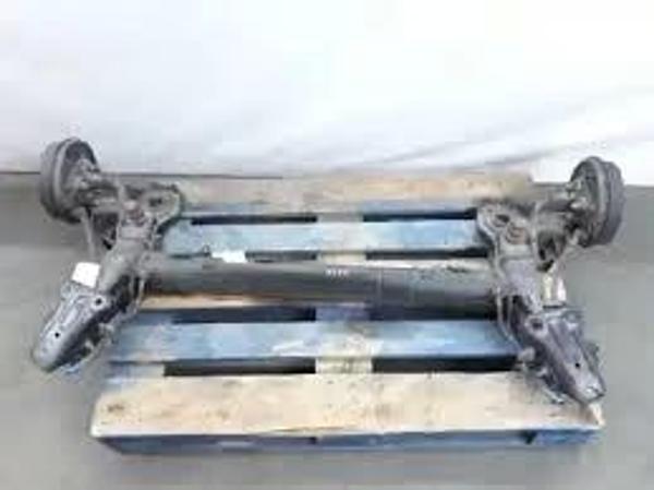 Travers Arka Psa 301 B.M 2013- (Oem No: 1608396680) - Image 1