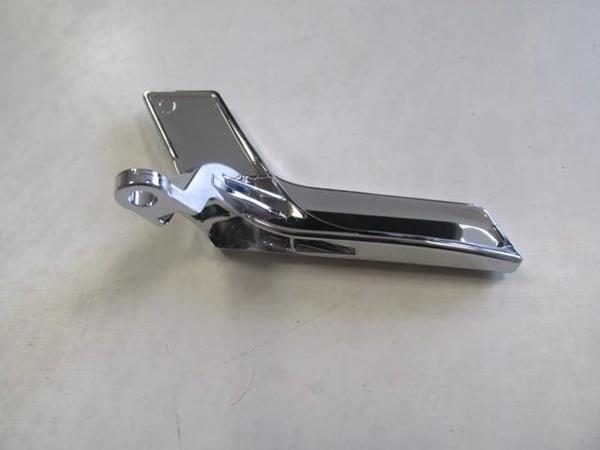 Mercedes C Class- W204- 07/11; Ön Kapı İç Açma Kolu Elceği (Kulbu) Sağ Nikelajlı (Oem No: 2047201763 - Image 1