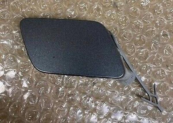 Vw A3 2013-2017 Çeki Demirr Kapağı Ön Hatcback (Oem No:8V3807241B) - Image 1