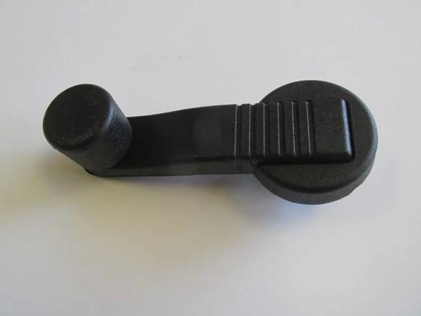 Renault  R19   Europa- 1992-2001   Cam Açma Kolu Siyah Sağ/Sol Aynı (Adet) (Oem No:7702253025) - Image 1