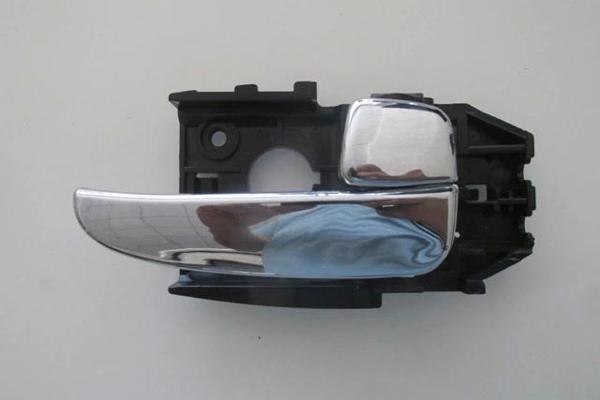 Hyundaı Elantra- 04/07; Ön Kapı İç Açma Kolu Sağ Nikelajlı (Oem No: 83620-2D000Ca) - Image 1