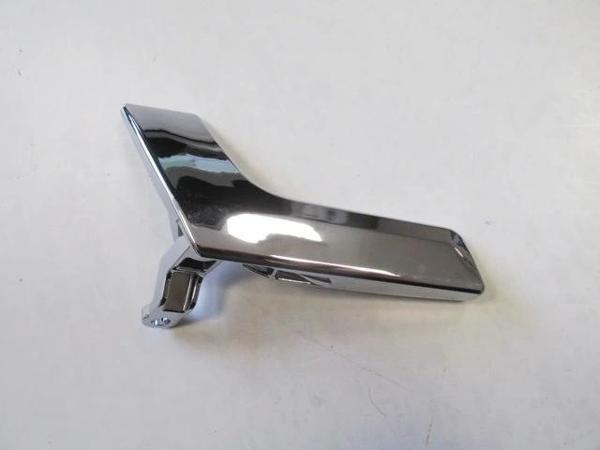 Mercedes E Class- W212- 13/16; Arka Kapı İç Açma Kolu Elceği (Kulbu) Sol Nikelajlı (Oem No: 20472011 - Image 1
