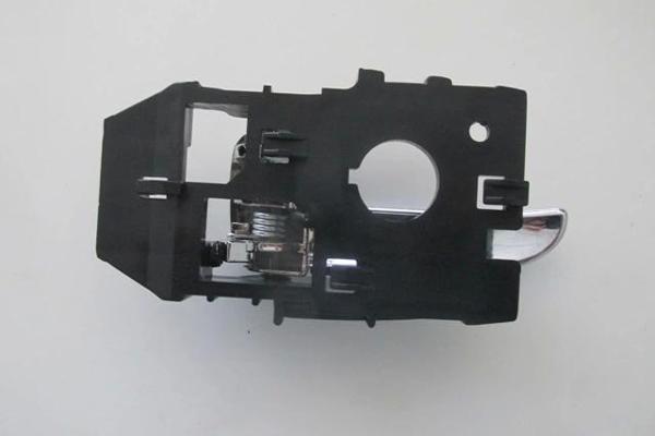 Hyundaı Elantra- 04/07; Ön Kapı İç Açma Kolu Sağ Nikelajlı (Oem No: 83620-2D000Ca) - Image 1