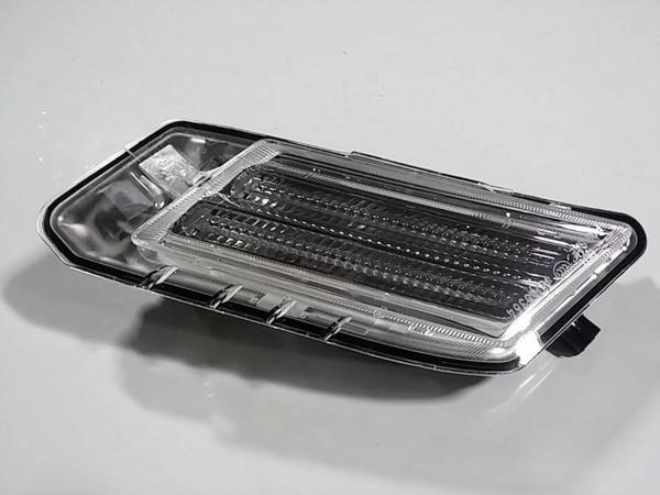Volvo Volvo-X-C60 2009- Tampon Sinyali Sağ  (Oem No:31290874) - Image 1
