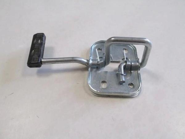 Volkswagen Polo- 6- 10/17; Kaput Kilidi Üst (Uzun) (Oem No: 6R0823186) - Image 1
