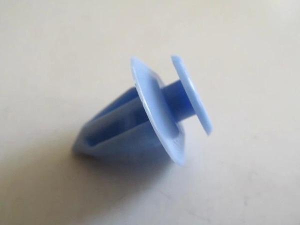 Fıat Fıorıno- 08/24; Kapı Döşeme Klipsi (Oem No: 735500166) - Image 1