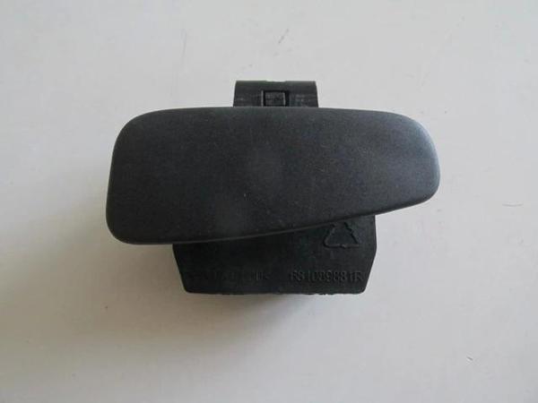 Renault Clıo- 4- Hb- 13/16; Torpido Mandalı Siyah (Oem No: 681089881R) - Image 1