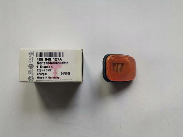 Vw  A3 A4 1997- Çamurluk Sinyali Grı (Oem No:4D0949127A) - Image 1