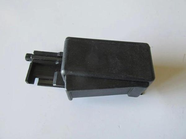 Fıat Doblo- 06/10; Arka Kapı Cam Kilitleme Mandalı Sol (Sürgülü Kapı) (Oem No: 55170912) - Image 1
