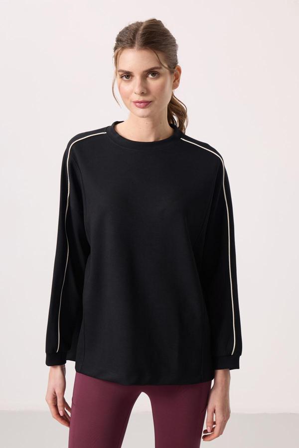 Siyah Yumuşak Dokulu O Yaka Oversize Kadın Tunik Sweatshirt - 97303 - Image 1