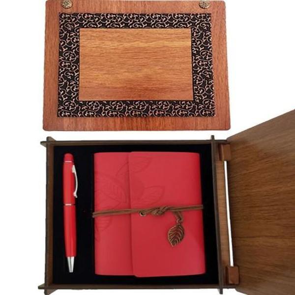 Ahşap Kutulu Kırmızı Deri Defter ve Metal Kalem Set - Image 1