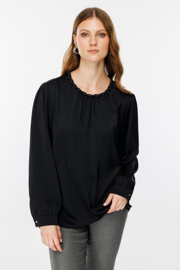 Ekol Kadın Büyük Beden Yakası Örgülü Saten Bluz 2503 Siyah - Image 1