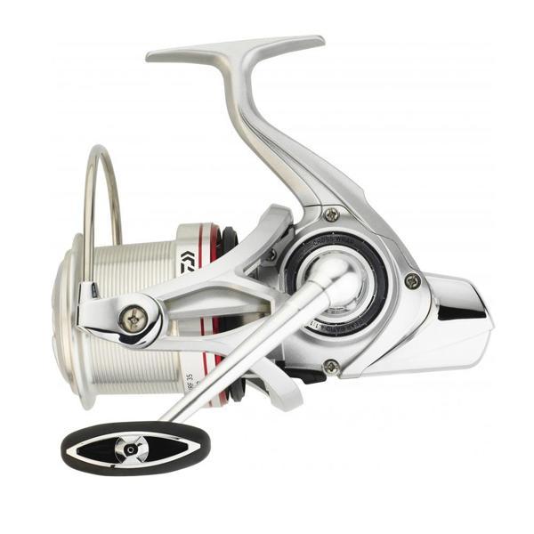 Daiwa Emblem 18 35 4000 SCW QD Surf Olta Makinesi - Image 1
