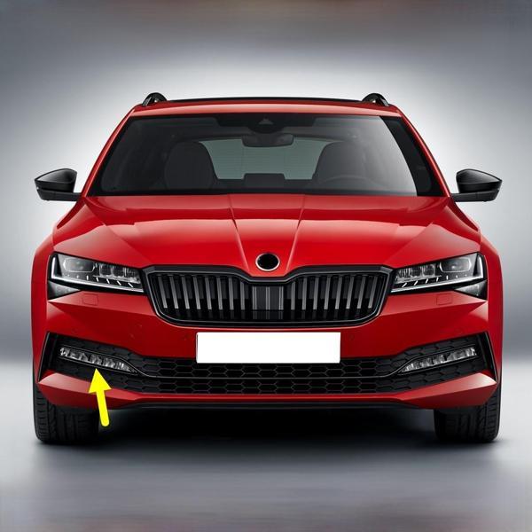Skoda Superb 2020-2023 Ön Sağ Sis Farı Çıtası Siyah 3V0853768C - Image 1