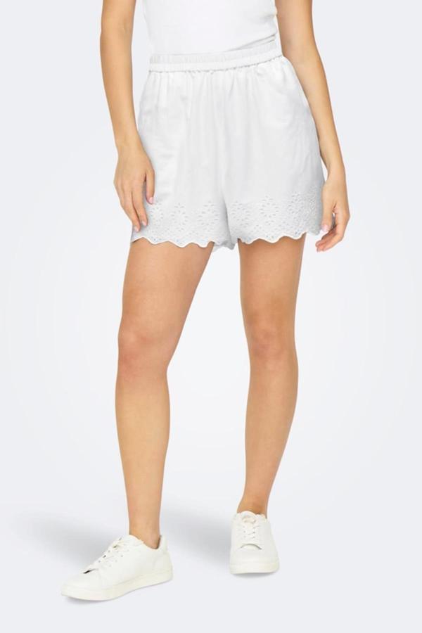 ONLLOU LIFE EMB LOOSE SHORTS WVN BEYAZ - Image 1