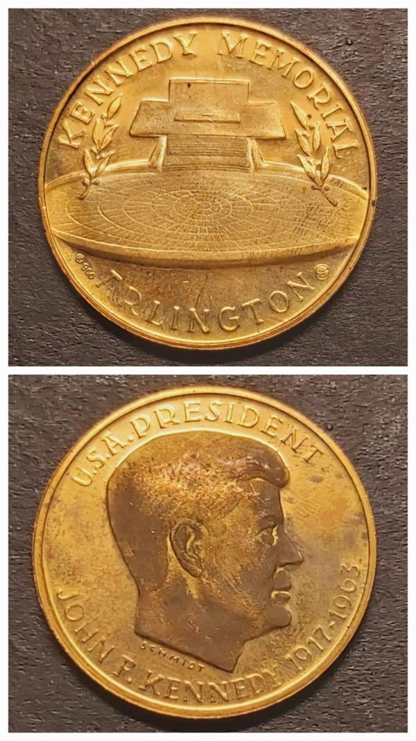 JOHN F. KENNEDY 1917 - 1963 USA. PRESIDENT SCHMIDT KENNEDY MEMORIAL ARLINGTON 11.34gr 22 ayar A900 - Image 1