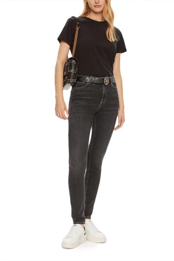 Guess Kadın Siyah Logolu T-Shirt - Image 1