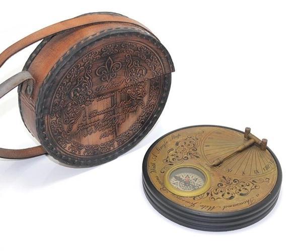 Deri Kılıflı Pirinç Pusula 15751a - Image 1