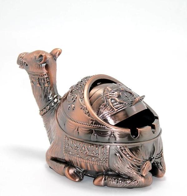 Metal Deve Figürlü Küllük Alk1658 - Image 1