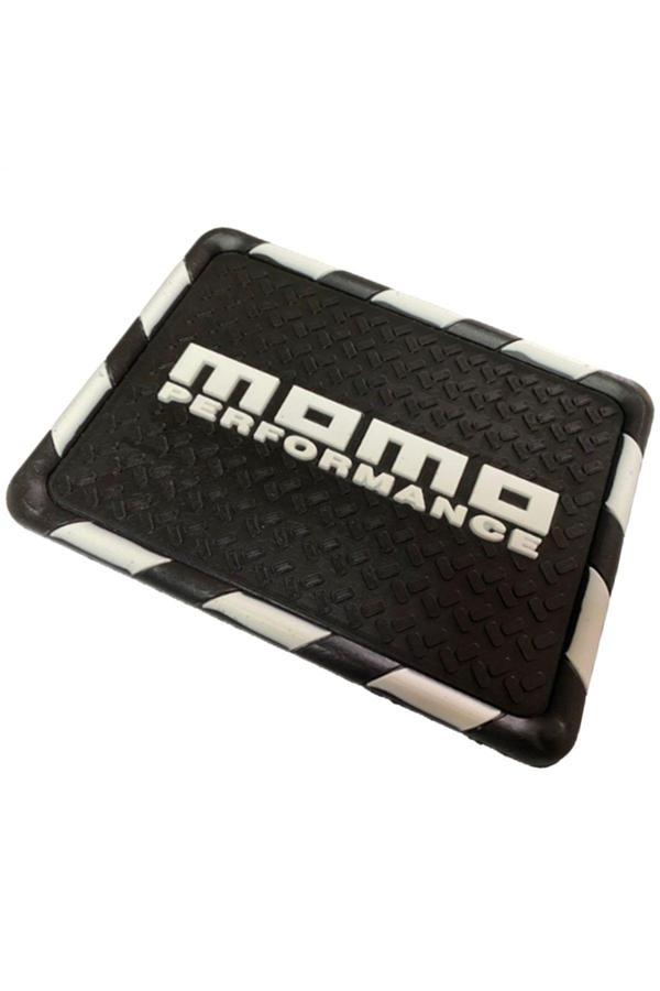 Caraks Kaydırmaz Silikonlu Ped Araç Göğüs Torpido Ev Ofis Çok Amaçlı Momo Damalı Desen 18 Cm X 13,5 Cm - Image 1