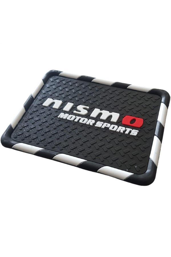 Caraks Kaydırmaz Silikonlu Ped Araç Göğüs Torpido Ev Ofis Çok Amaçlı Nısmo Motor Damalı Desen 18 Cm X13,5Cm - Image 1