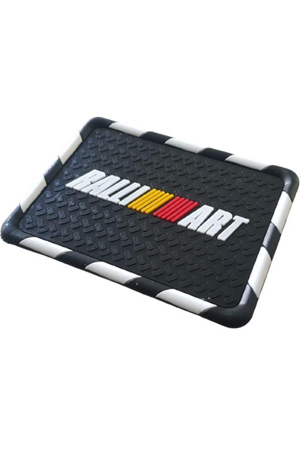 Caraks Kaydırmaz Silikonlu Ped Araç Göğüs Torpido Ev Ofis Çok Amaçlı Rallı Art Damalı Desen 18Cmx13,5Cm - Image 1