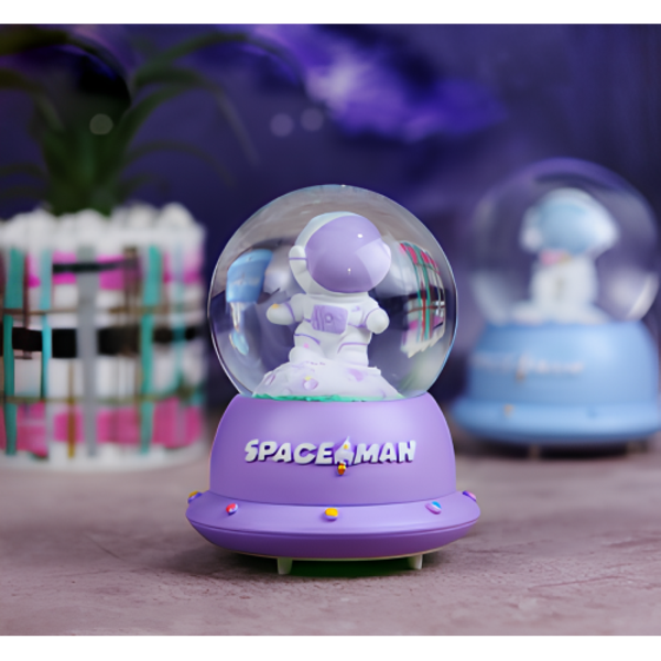 Büro Ev Ofis Dekoru için Mini Astronotlu Işıklı Kar Küresi - Image 1