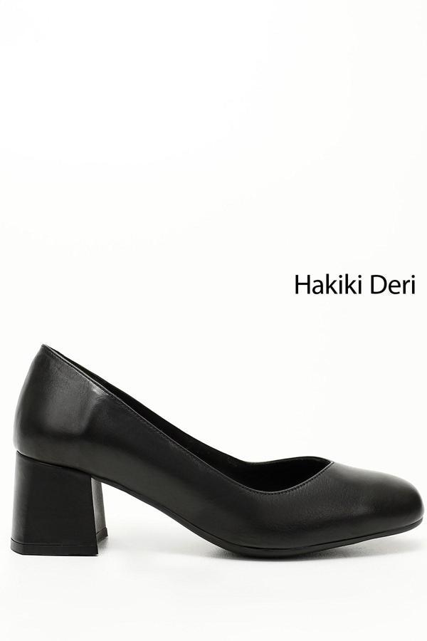 Kadın Siyah Küt Burun Orta Kalın Topuklu Hakiki Deri Ayakkabı - Image 1