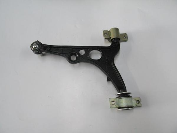 Fiat Tipo 93/00 Ön Alt Tabla Sağ Roti̇lli̇/burçlu (Salıncak) (15mm) (Sh)  - Image 1